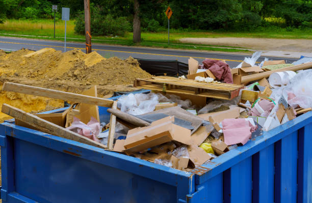 Best Estate Cleanout Services  in Lochmoor Waterway Estates, FL